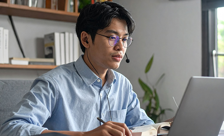 プロ講師によるサポートの様子